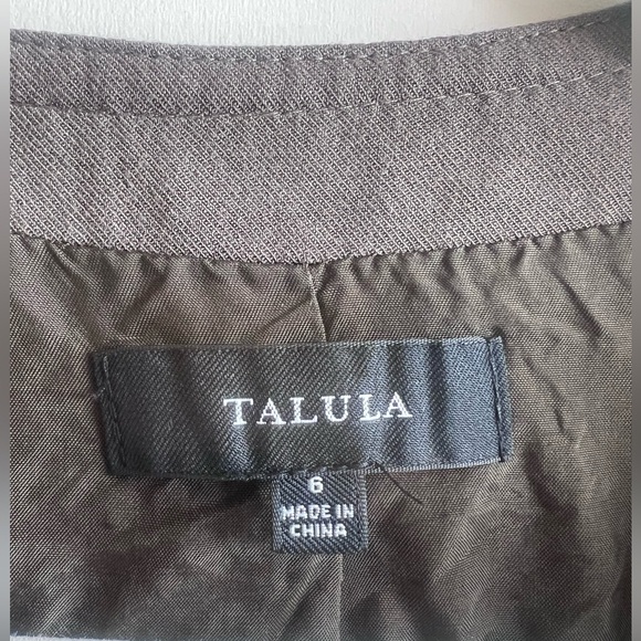 Talula crop jacket- size 6 - Picture 3 of 3